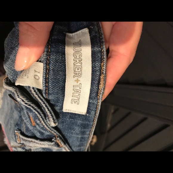 Adorable Tucker and Tate denim shorts - Picture 3 of 5